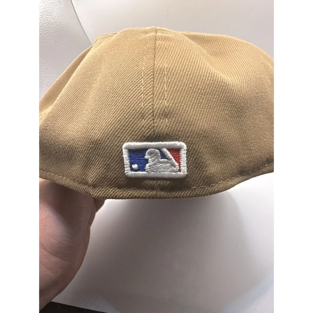 New Era 59Fifty Chicago Cubs Fitted Cap Size 7 1/8 Tan & Blue MLB‎